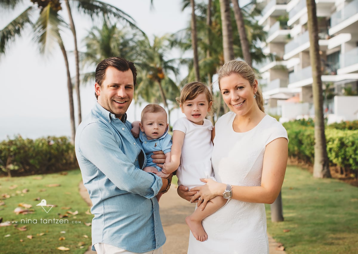 family portraits on singapore's sentosa island