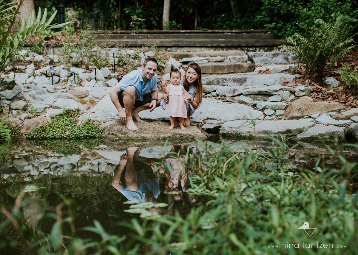 family portrait outdoors in singapore