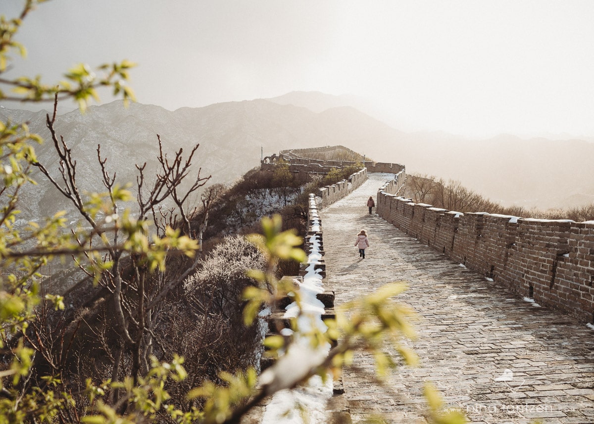 two girls on the great wall of china